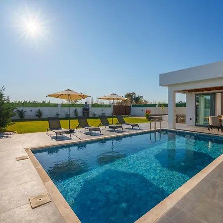 Delux Villa *